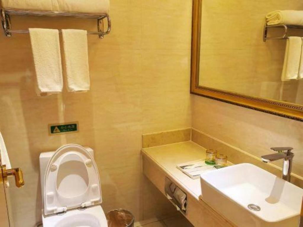 Vienna International Shenzhen Tianan Digital City Екстер'єр фото