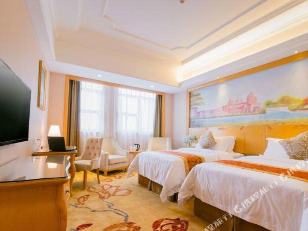 Vienna International Shenzhen Tianan Digital City Екстер'єр фото