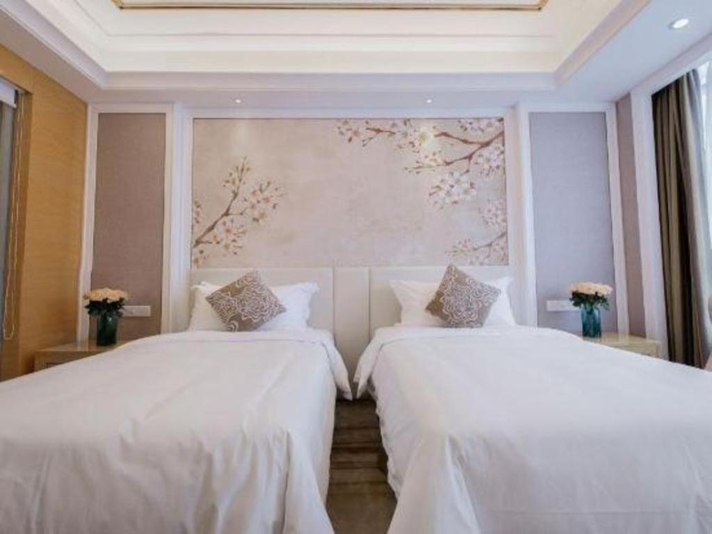 Vienna International Shenzhen Tianan Digital City Екстер'єр фото