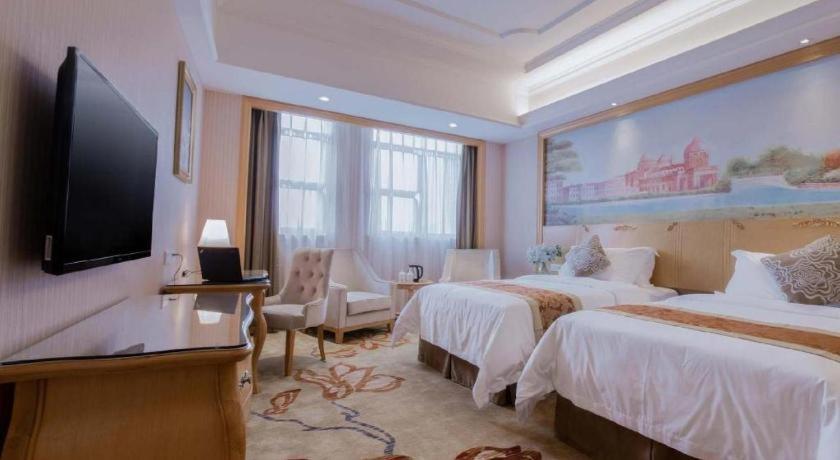 Vienna International Shenzhen Tianan Digital City Екстер'єр фото